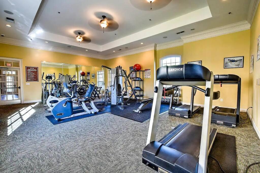 3 Bedroom In Tuscana , 15