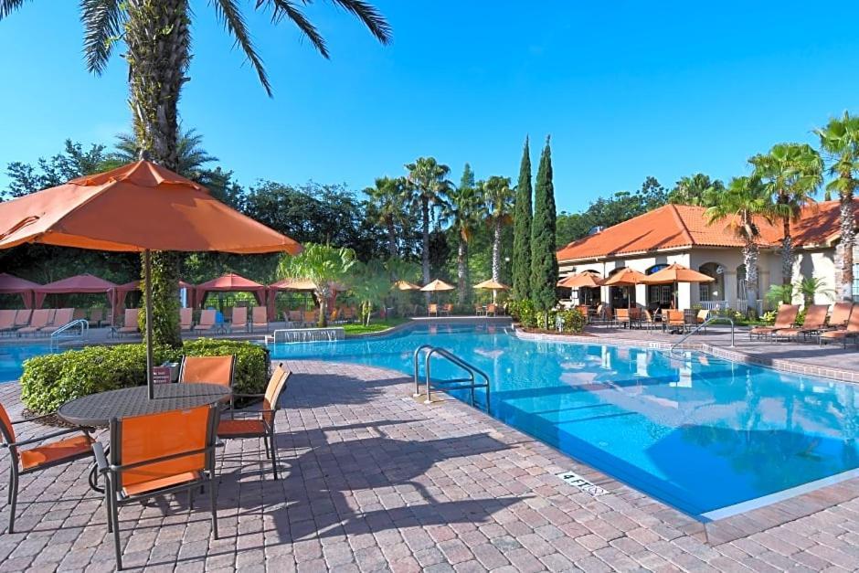 3 Bedroom In Tuscana , 15