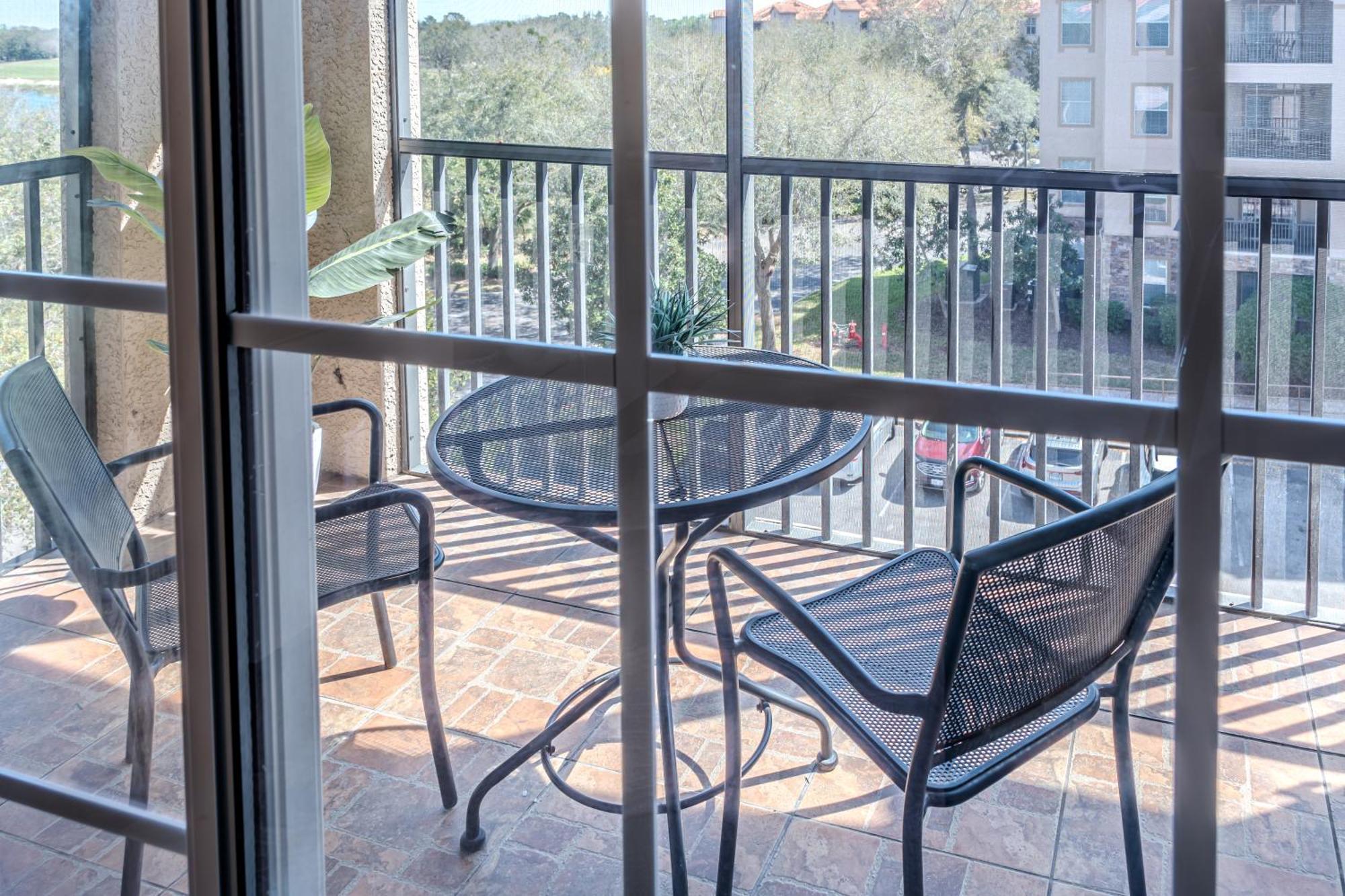 3 Bedroom In Tuscana , 15