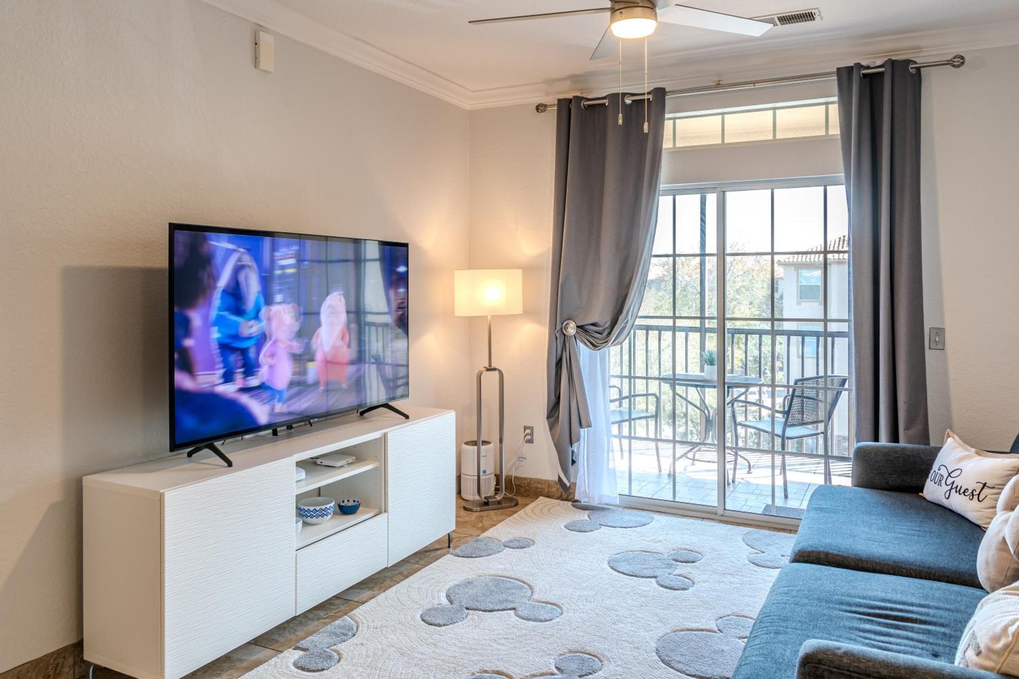 3 Bedroom In Tuscana , 15