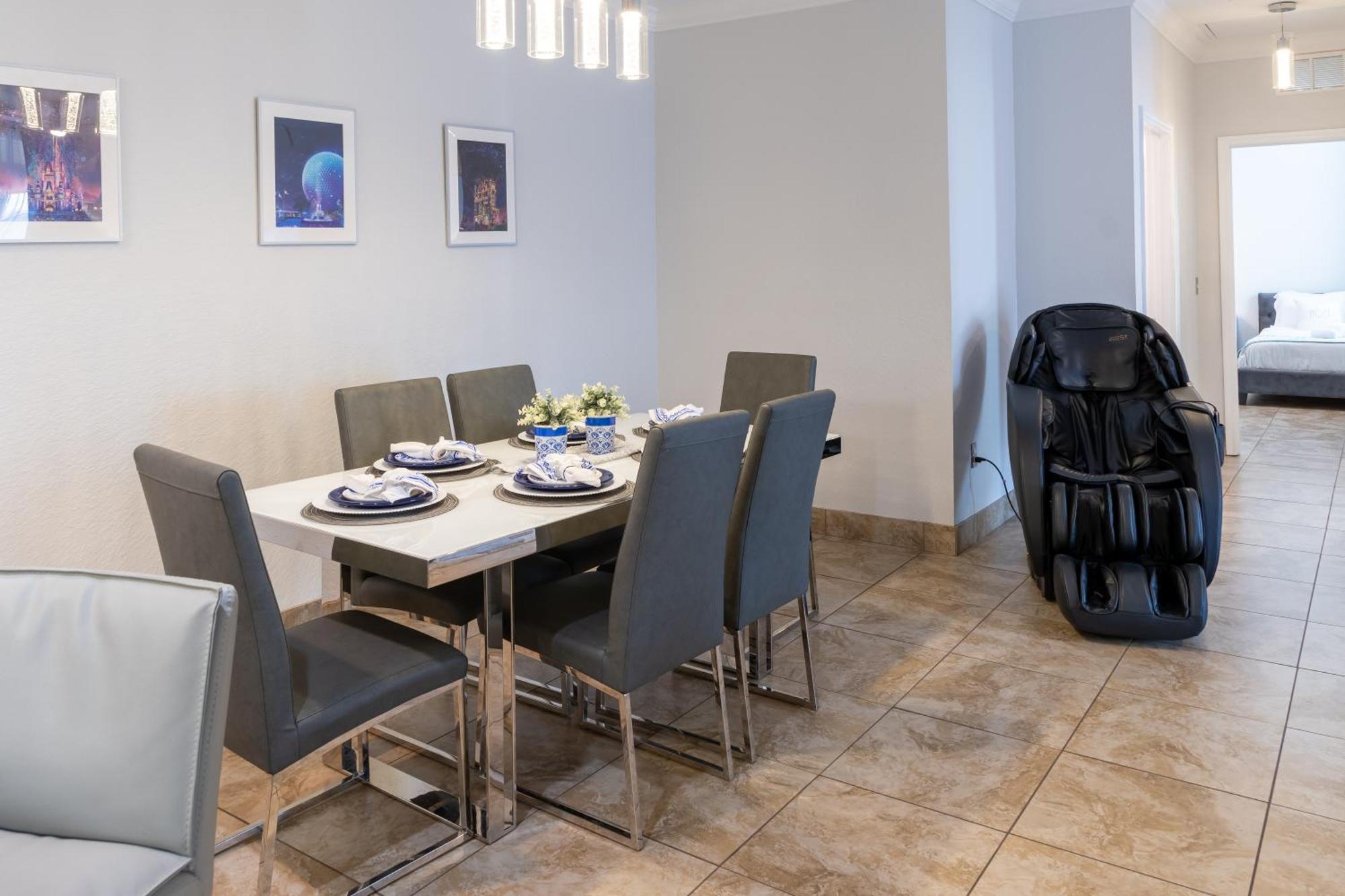 3 Bedroom In Tuscana , 15