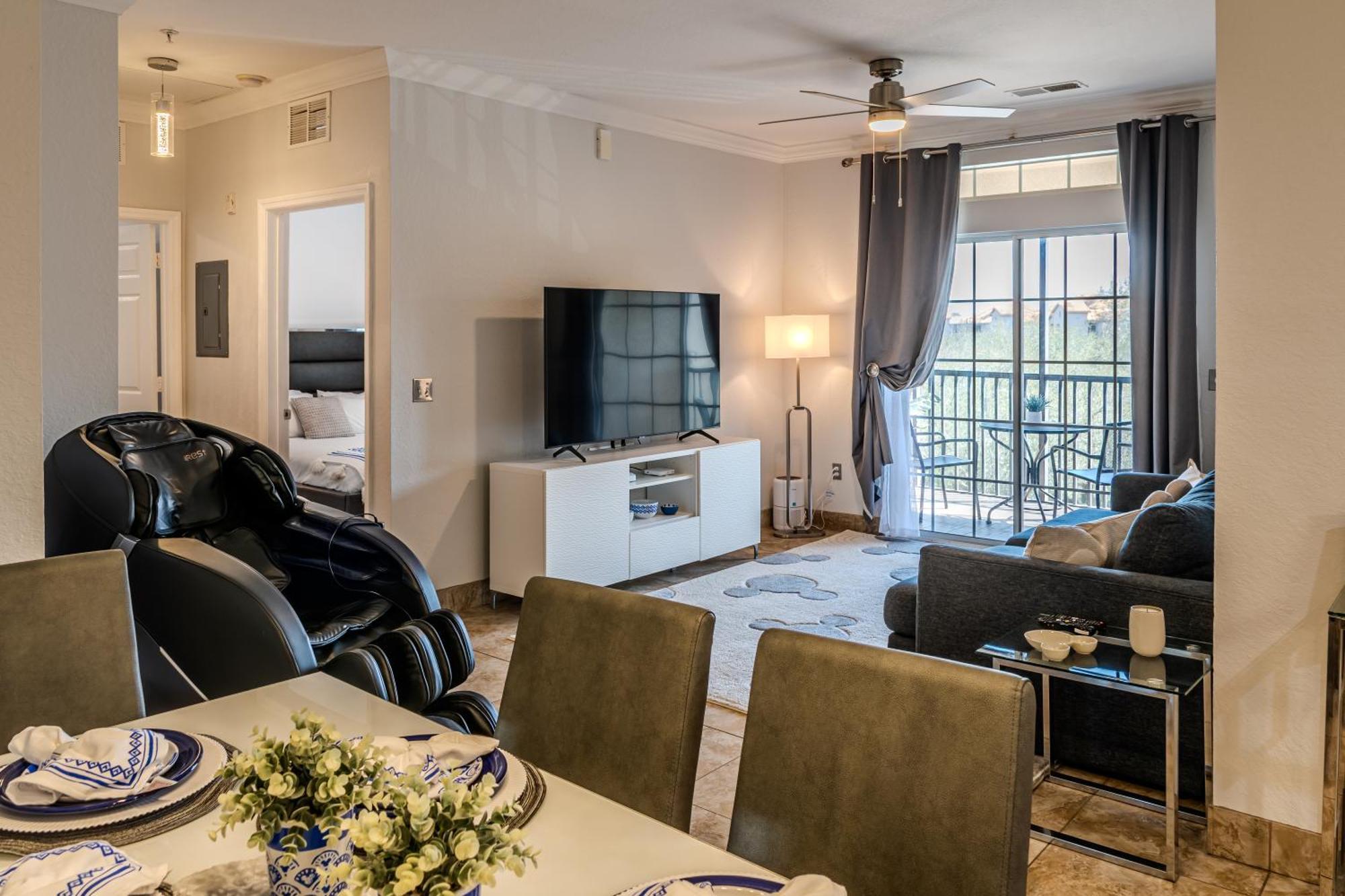3 Bedroom In Tuscana , 15