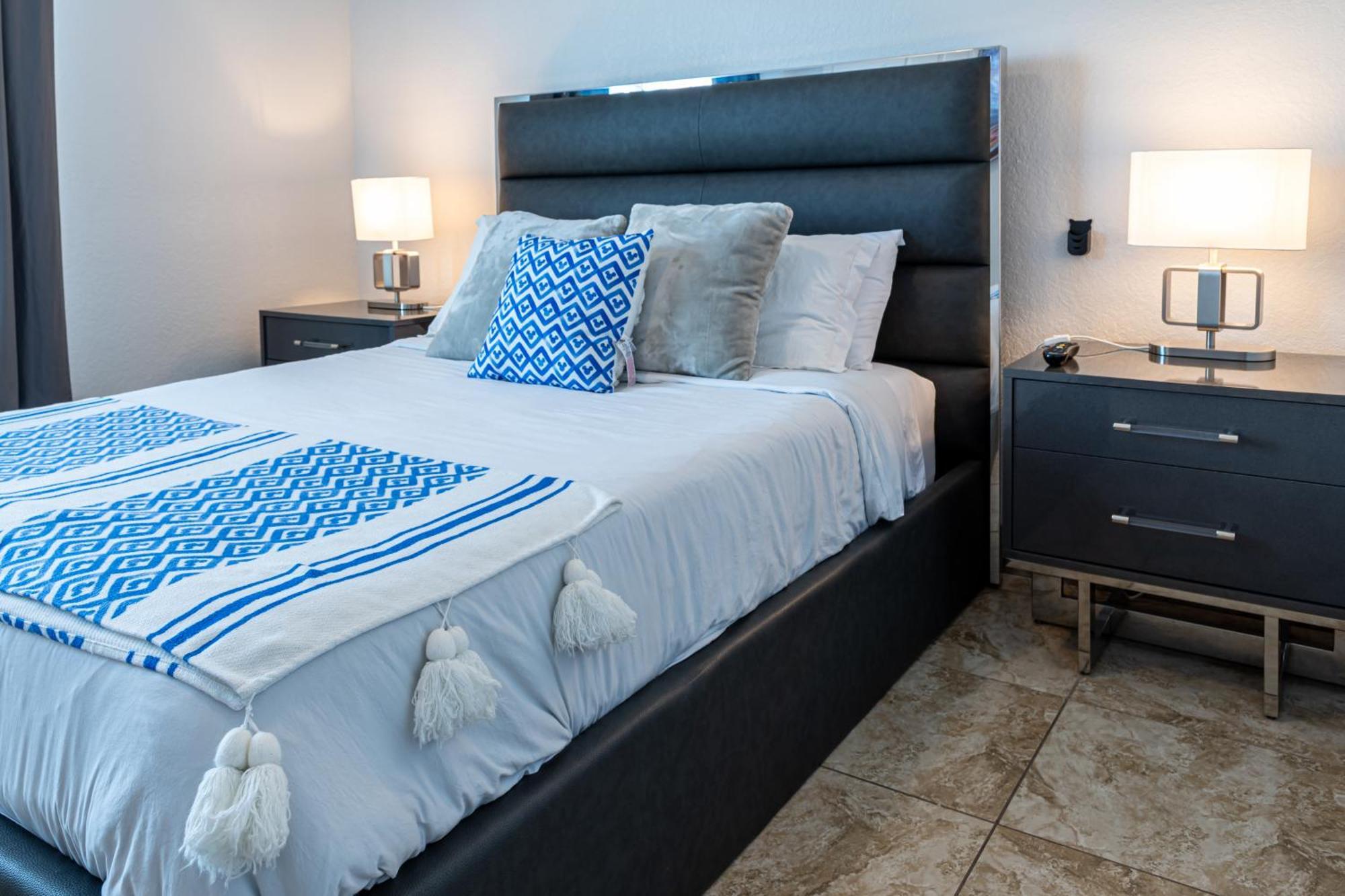 3 Bedroom In Tuscana , 15