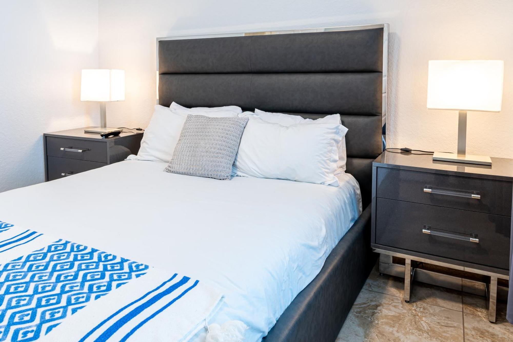 3 Bedroom In Tuscana , 15