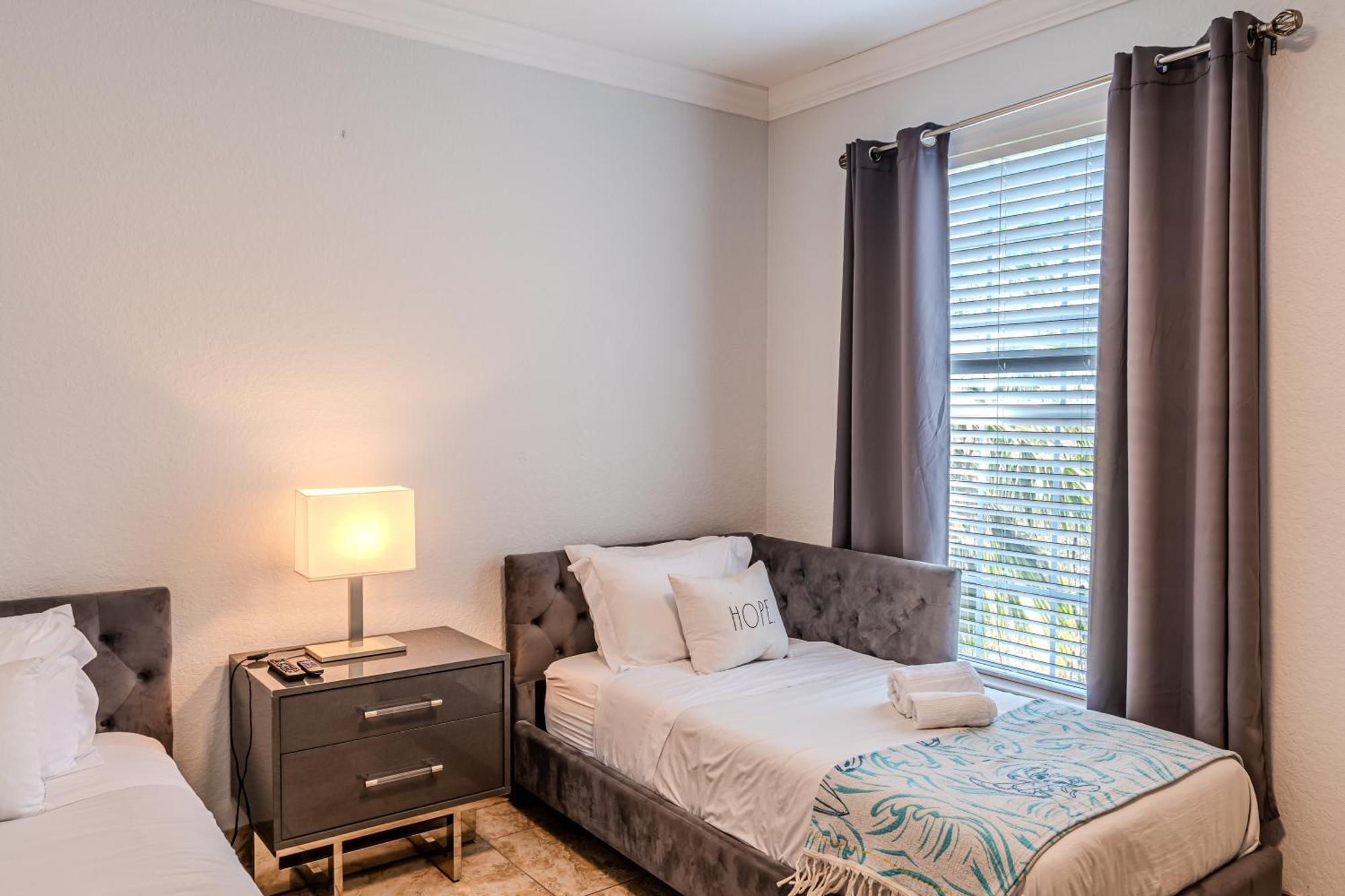 3 Bedroom In Tuscana , 15