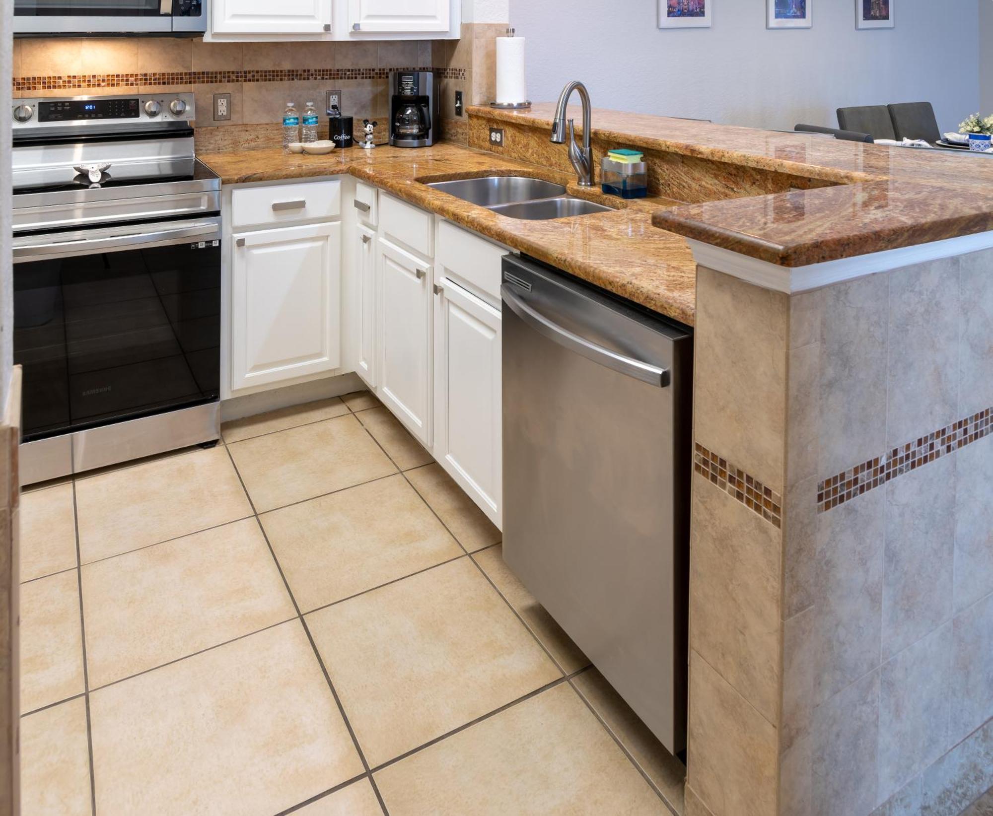 3 Bedroom In Tuscana , 15
